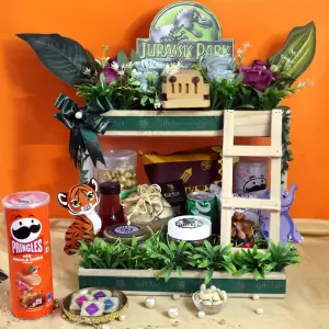 JURASSIC TREAT CRATE