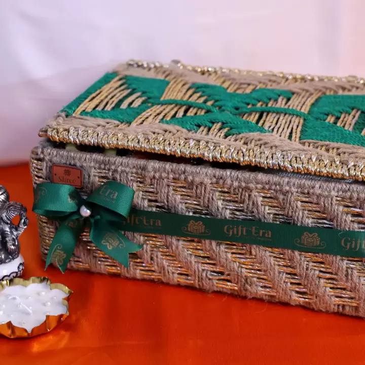 EMERALD BLESSINGS CHEST